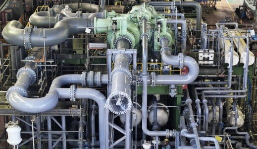 無給油式(DRY)スクリュ圧縮機 | 神戸製鋼所エネルギー化学機械